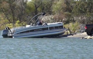 how to launch a pontoon boat by yourself