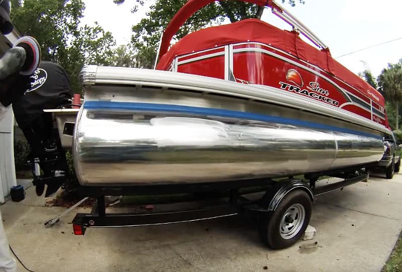 How To Clean And Polish Aluminum Pontoons On A Boat | Cleanestor