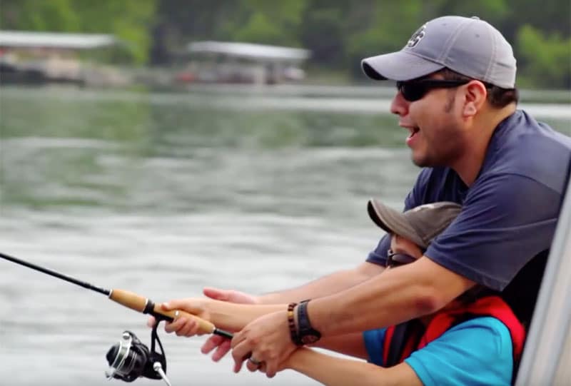 Pontoon Boat Rod Holders: Reviews of the 5 Best Fishing Pole Holders