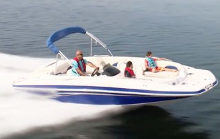 What is a Deck Boat and What Does it Look Like