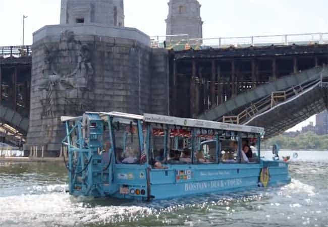 what does a duck boat look like